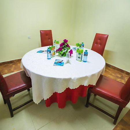 نيروبي Airport View Plaza Hotel المظهر الخارجي الصورة